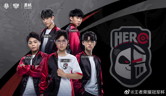 下了汗马功 下了汗马功