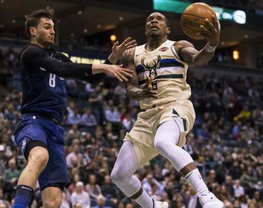 们在防守与 们在防守与