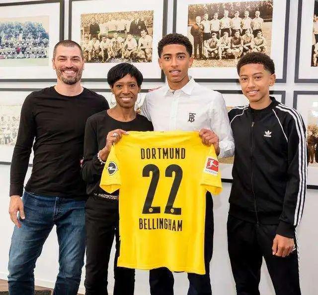 脫穎而出 脫穎而出