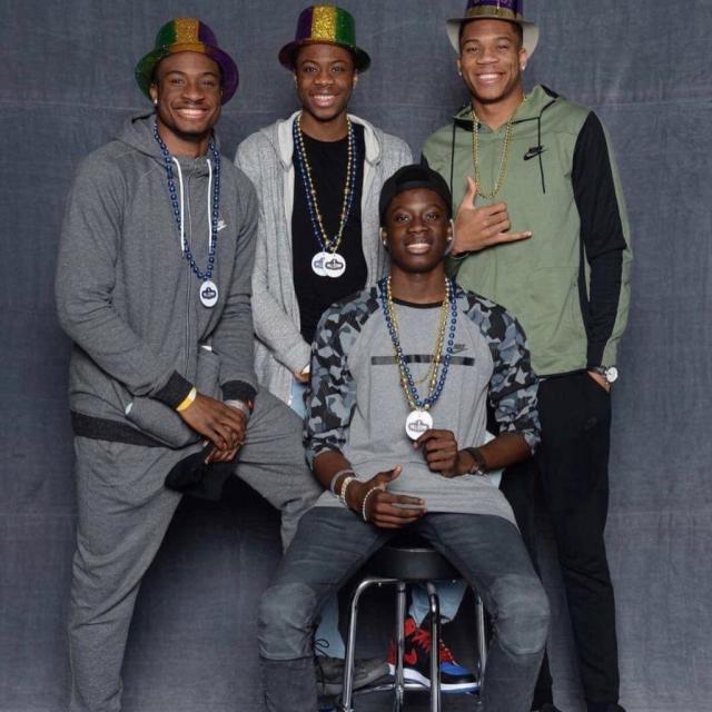 冠双线的中 冠双线的中